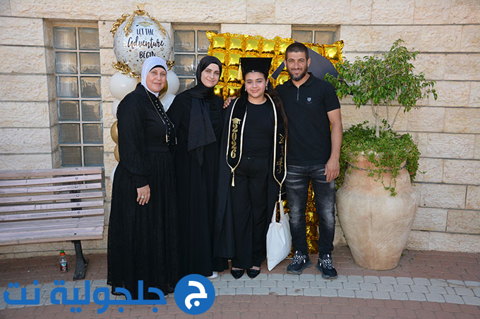 تخريج الفوج العشرين من مدرسة أجيال الابتدائية في جلجولية